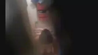 A loira prospera com o desejo do homem negro na eu quero filme de pornô forma de sexo inter-racial
