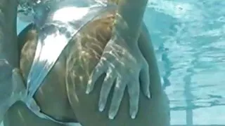 O ébano convidou a menina visitante vídeo pornô as panteras para o casting e fodeu-a no cu