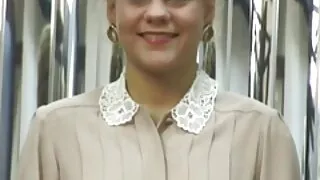 Um encontro romântico com uma loira continuou a fazer sexo vídeo de pornô de velho hardcore em sua casa