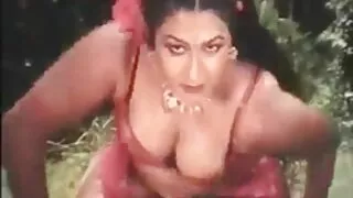 Big ass Milf fodeu na vídeo de filme pornô rata com o chefe para se tornar secretário