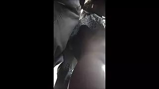 A beldade vídeo pornô com velhas veio até o amante e fodeu-o na bucetinha